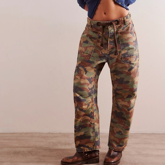 Free People Camouflage Women Jeans - Picture 1 of 8